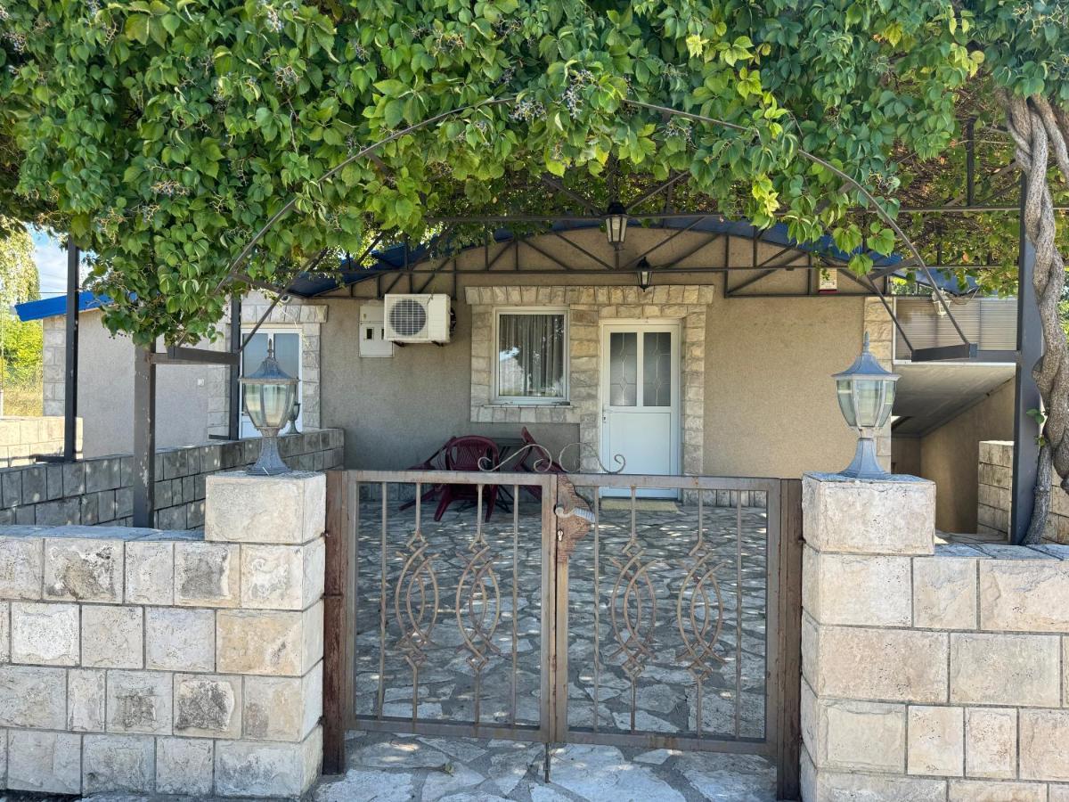 Apartments Airport Golubovci Podgorica Bagian luar foto
